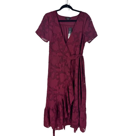 NWT Lulu's Blissfully Burgundy Jacquard Short Sleeve Wrap Midi Dress - Picture 4 of 6